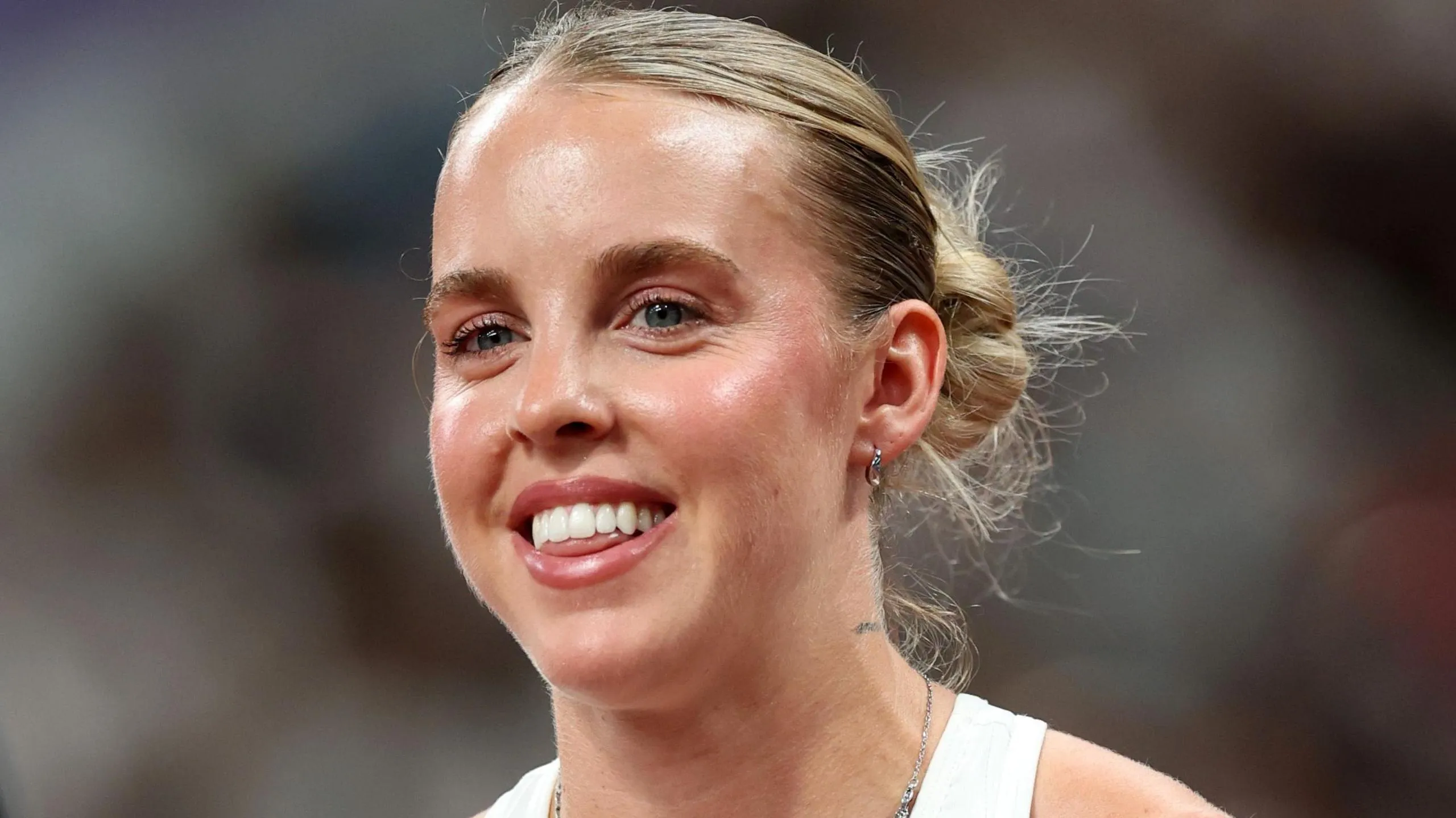 Keely Hodgkinson Launches World Title Campaign with Victory