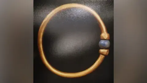 Egyptian Authorities Confirm Ancient Bracelet Has Been Taken and Destroyed